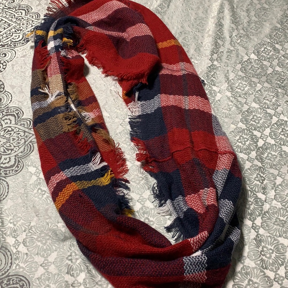 Infinity scarf